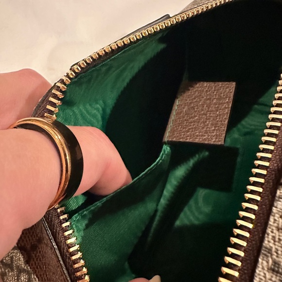 NWT Gucci cosmetic bag - Picture 5 of 9